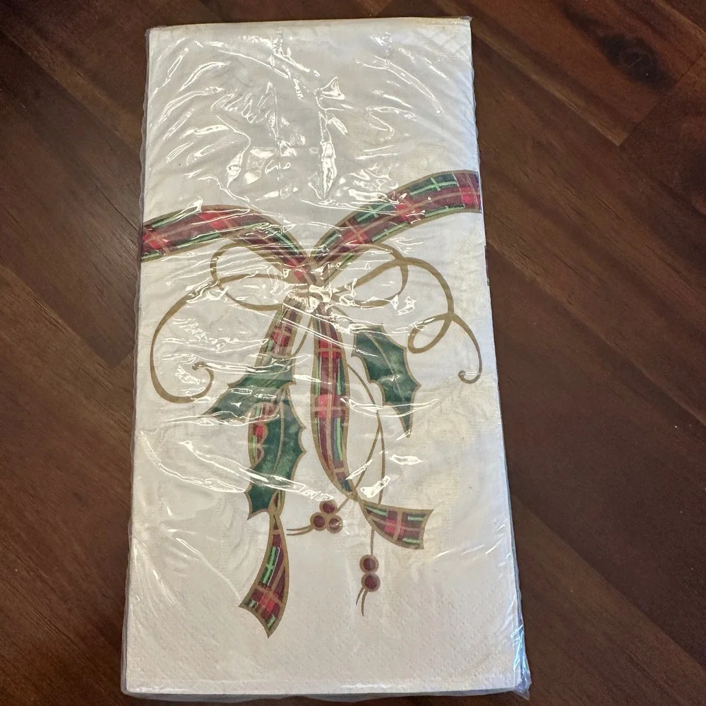 Lenox Wondershop Guest Towels Holiday Nouveau Christmas Napkins Paper 2 Packs